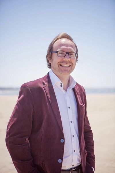 File:Matthew Hindson.jpg